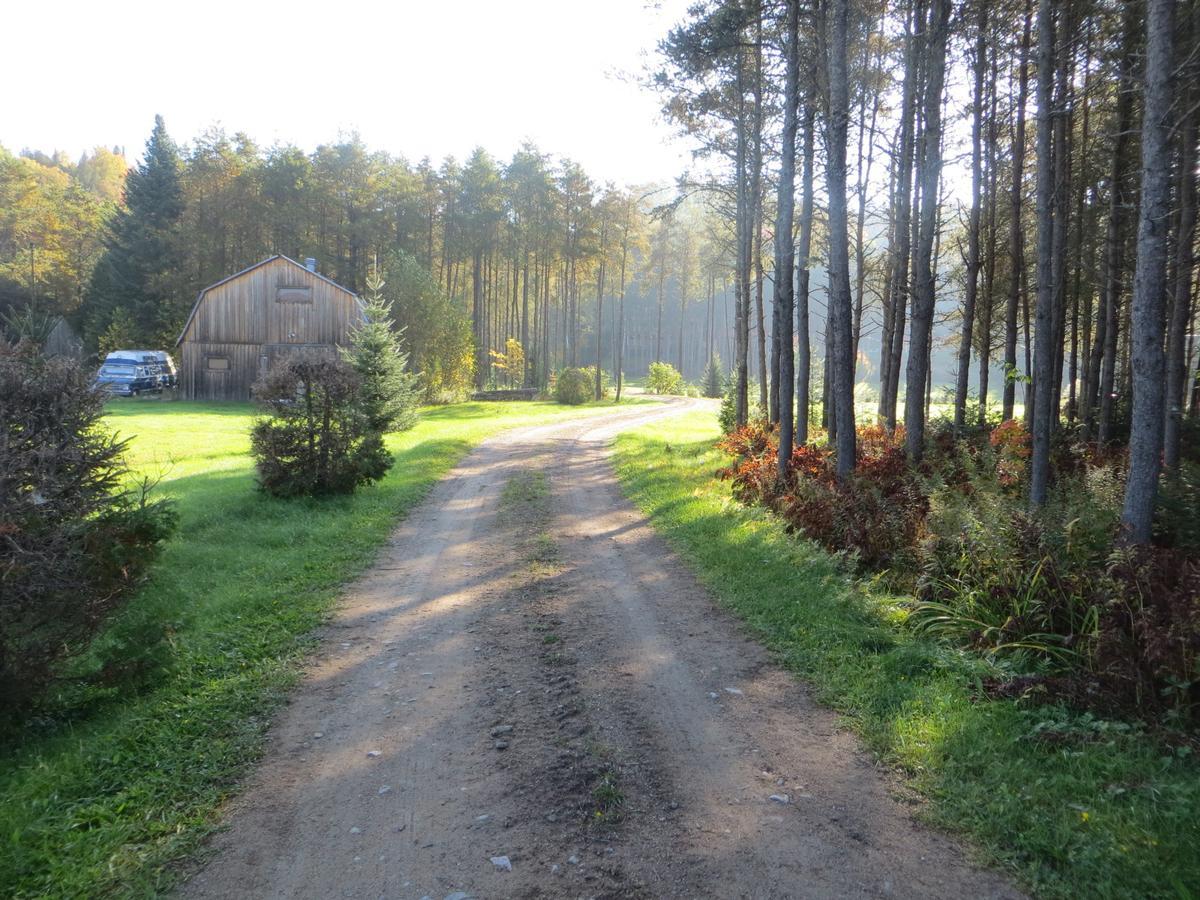 La Maison Sous Les Arbres Saint Roch de Mekinac Exteriér fotografie